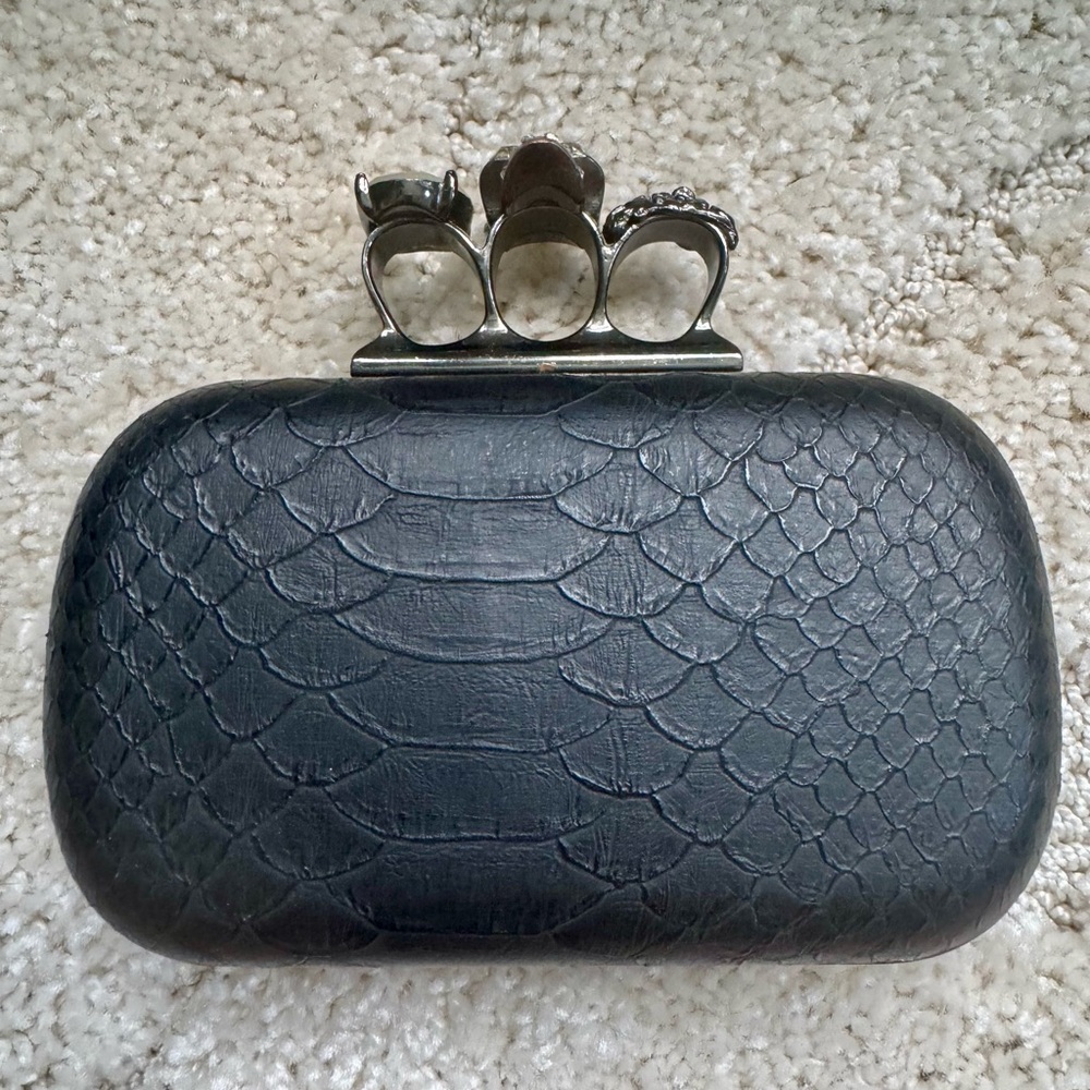 Black Textured Skull Ring Clutch